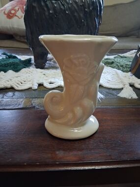 Vintage USA Pottery Cornucopia Bud Vase